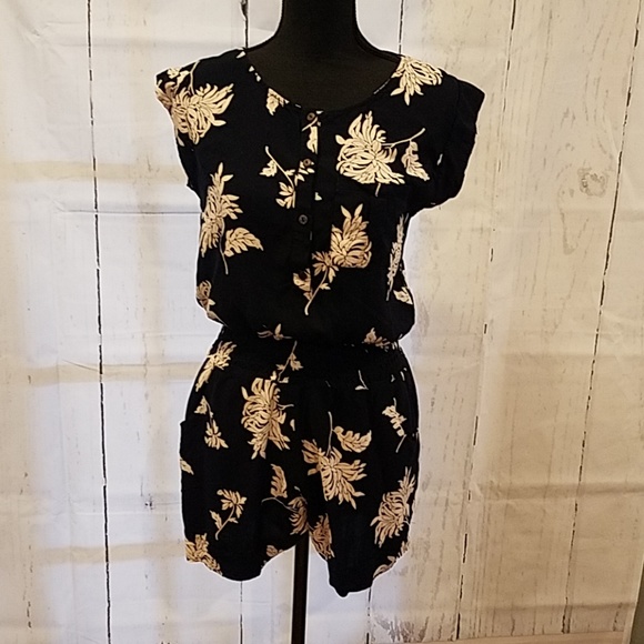 mango suit Pants - Mango Suit romper Sz M